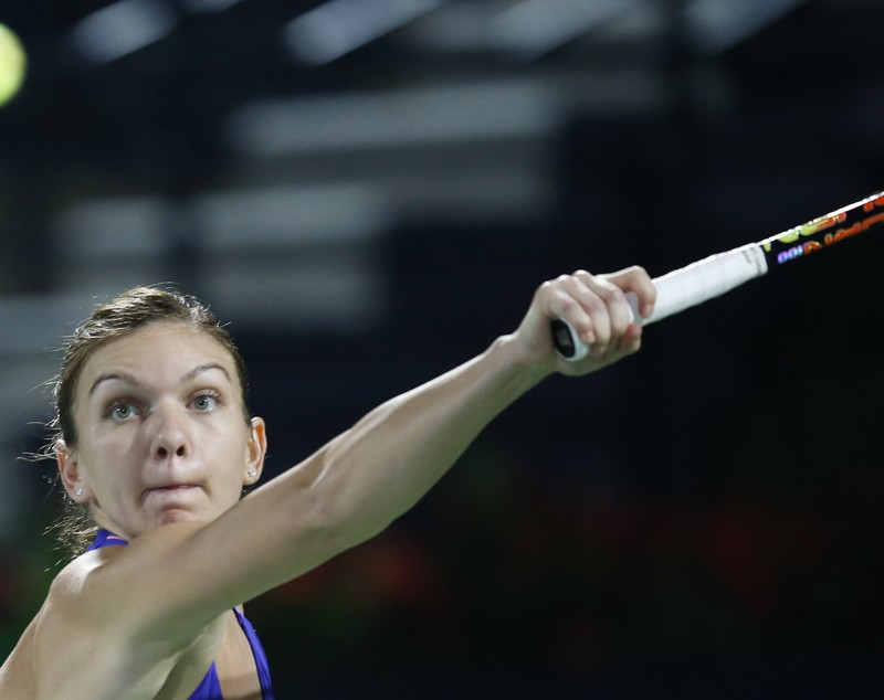 Halep s-a calificat în semifinale la Dubai. Urmează Wozniacki / FOTO