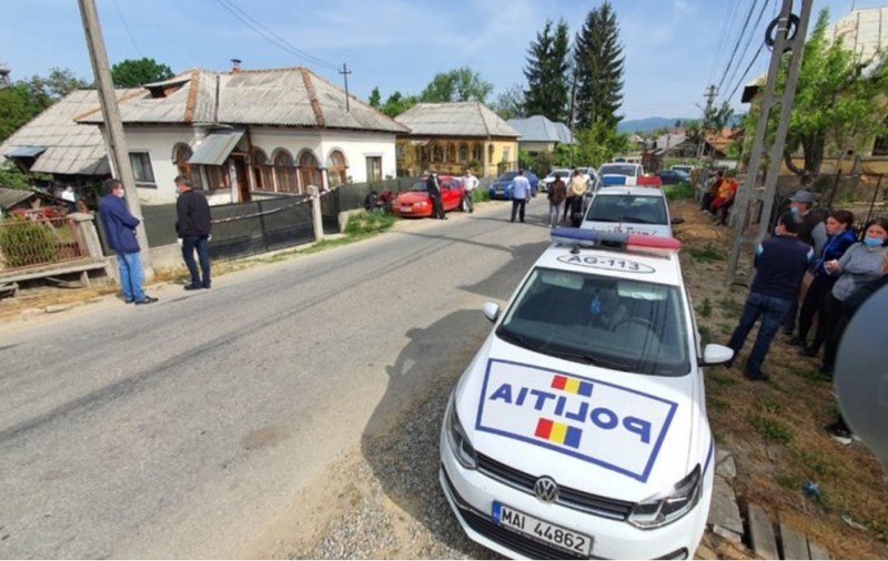 Doi frățiori morți la Rușor, în Maramureș, cel mai mic avea 4 luni. Mama lor e suspectată că i-a ucis