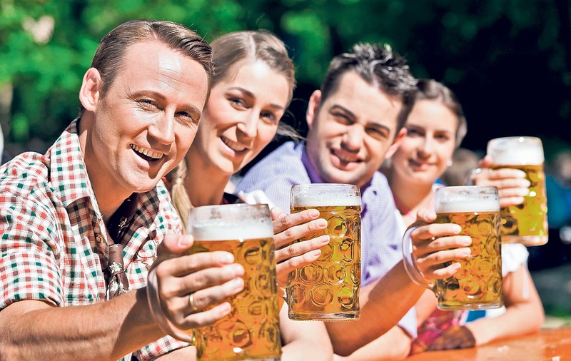 Berea = băutură, aliment medicament! Punem pariu că nu ştiai cât de bine îţi face, dacă o bei cu moderaţie
