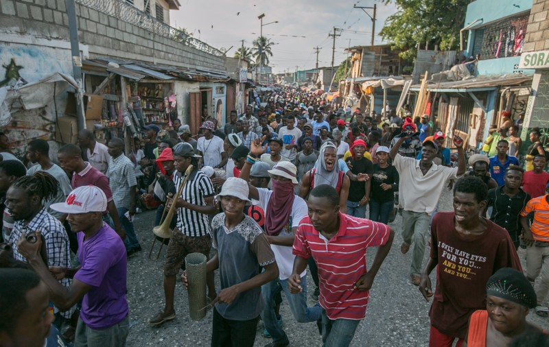 Tragedie rutieră în Haiti: Un șofer a ucis 34 de oameni, după ce a fugit de la un alt accident