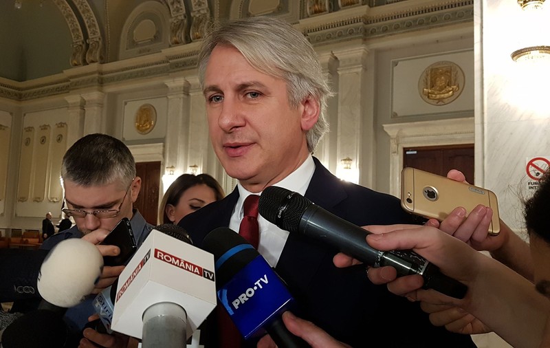 Ministrul de Finanțe vrea să elimine plicurile pe care ANAF le trimite contribuabililor: Anual cheltuim 10 milioane de euro, trebuie să se comunice online!