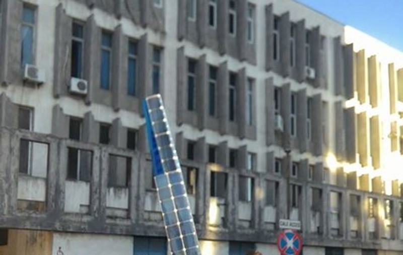 Un student din Craiova a inventat avionul care zboară nonstop. Prototipul revoluționar este alimentat cu baterii solare