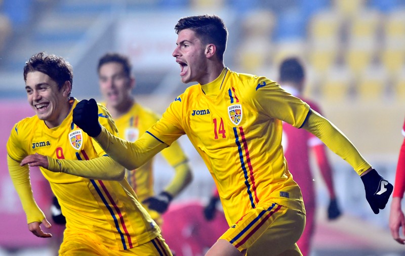 EXCLUSIV | Tudor Băluță, mezinul naționalei României, și-a stabilit prioritățile: ”Am ajuns fotbalist. Cartea trece pe planul doi” | VIDEO