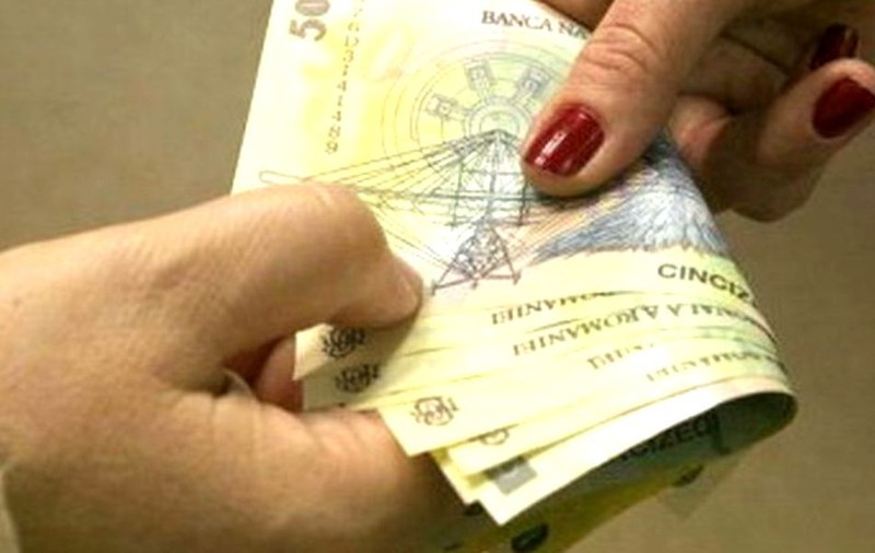 Ce bani primesc în plus angajaţii Ministerului Afacerilor Interne în 2019
