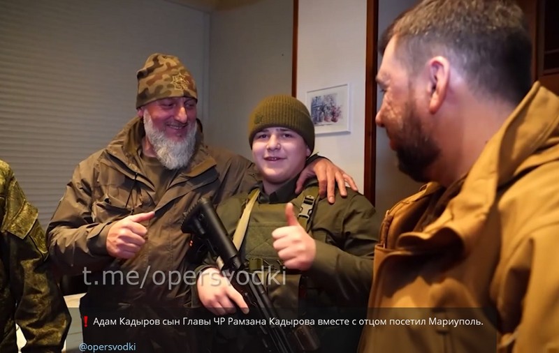 Fiul de 14 ani al lui Ramzan Kadîrov, înarmat, în Ucraina. Propaganda sălbaticului lider cecen demontată de hackerii Anonymus