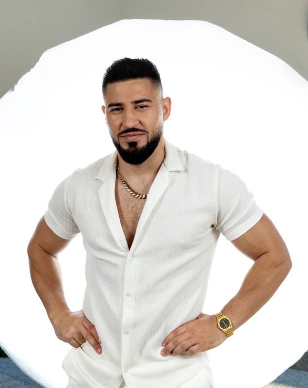 Cine sunt cei 4 noi concurenți de la „Burlacii: Foc în Paradis”. Surprize mari în reality show-ul de la PRO TV și VOYO