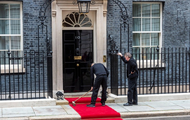 Fost premier britanic: Reşedinţa din Downing Street era „infestată cu purici"