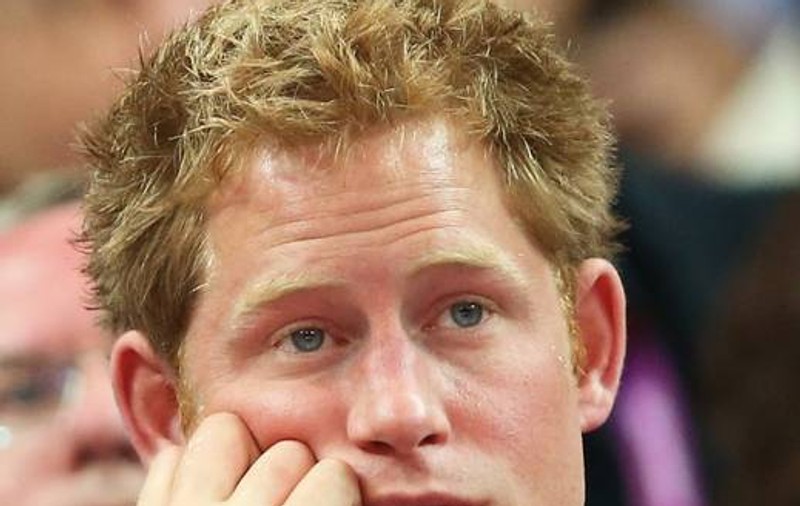 Noi detalii INCREDIBILE în cazul Prinţului Harry şi a pozelor în care apărea gol