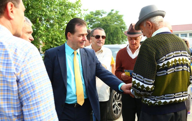 EXCLUSIV. Ludovic Orban și-a pierdut portofelul cu toate actele; Motivul pentru care nu și-a reînnoit liderul PNL carnetul auto