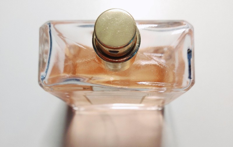 Cum recunoști un parfum de calitate fără să plătești o avere