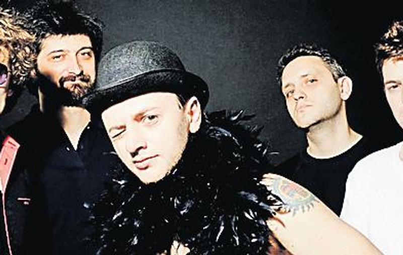 Travka aduc rock-ul în Club A