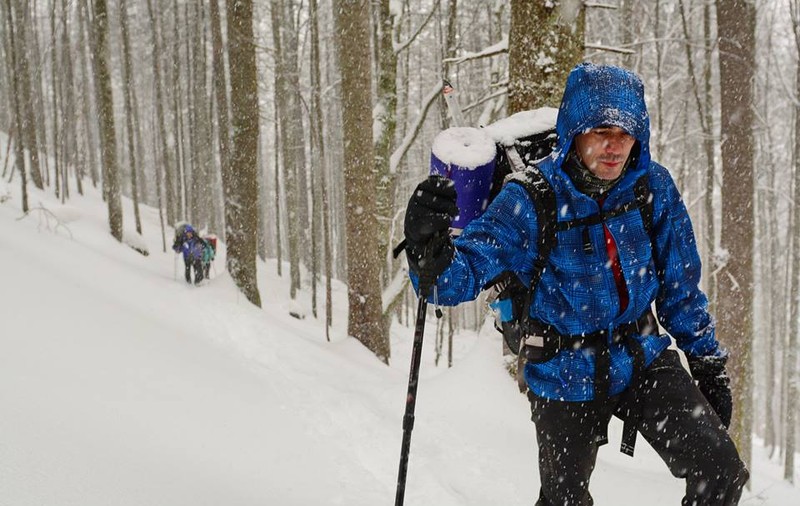 Stomatolog în cursul săptămânii, alpinist în week-end. A ”plombat” cele mai înalte piscuri din România