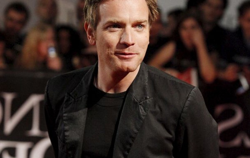 Ewan McGregor, confundat cu fantoma lui Kurt Cobain