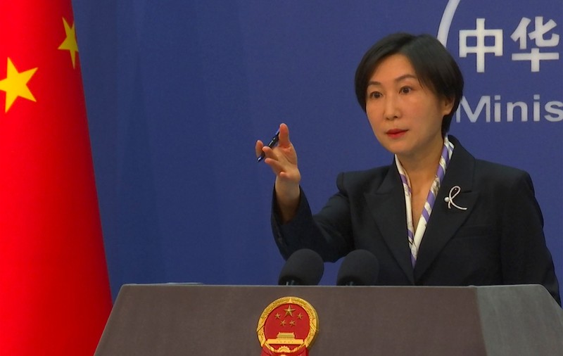 Reacția Chinei după afirmațiile directorului FBI privind originea COVID: „Îndemnăm SUA să respecte știința”