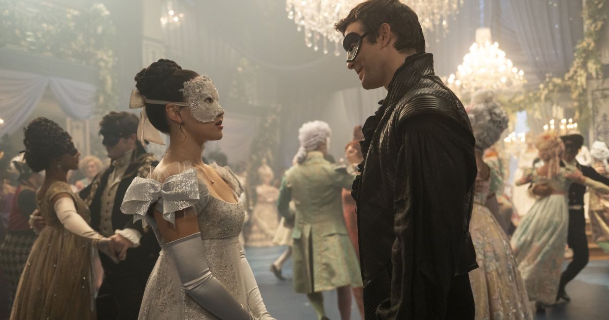 Bridgerton. (L to R) Yerin Ha as Sophie Baek, Luke Thompson as Benedict Bridgerton in episode 401 of Bridgerton. Cr. Liam Daniel/Netflix © 2025
