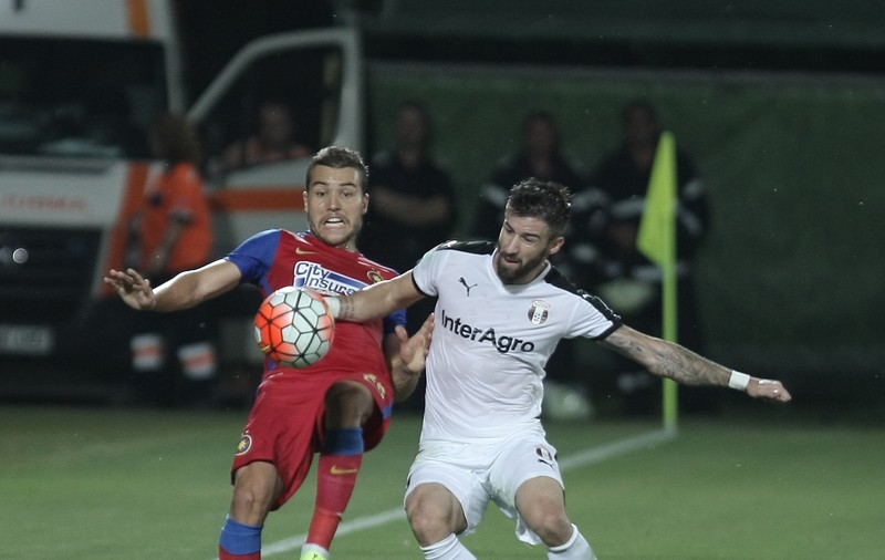 Gabi Enache încă n-a ajuns la Steaua! ^Banii nu vor alimenta buzunarul Astrei, ci vor merge în contul datoriilor pe care giurgiuvenii le au la ANAF