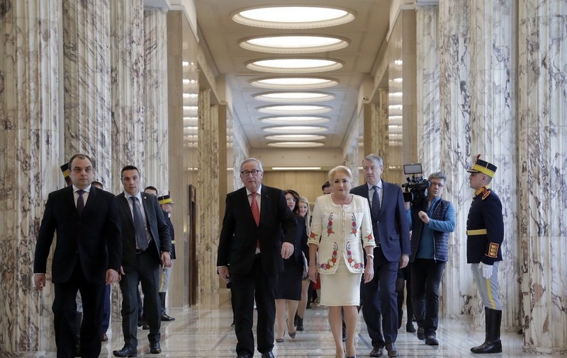 Jean Claude Juncker spune că a vorbit cu Dăncilă şi cu Iohannis: "Sunt liniştit, am încredere că problemele interne nu se vor reflecta în plan european"