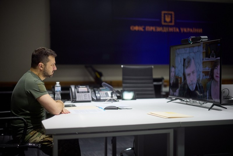 Volodimir Zelenski, într-o discuție cu Mark Hamill | Foto: Președinția Ucrainei