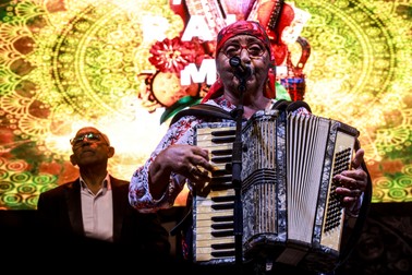 Taraful de la Vărbilău, pe scena Festivalului Şaraimanic World de la Brezoi. Foto: Răzvan Valentin