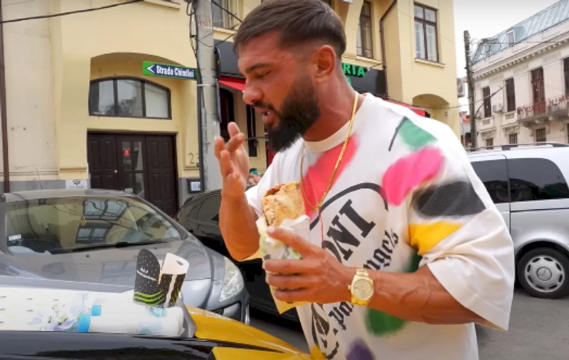 Coadă imensă la un fast-food, după ce Dorian Popa a anunțat că oferă șaorma gratis