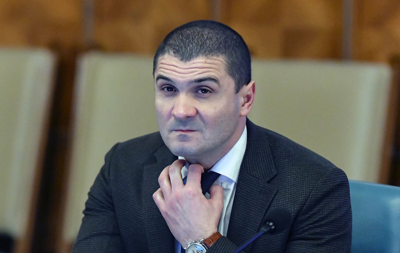 Secretarul de stat pornit să-i împace pe angajații ANAF cu tăierile de sporuri. Abonat la sinecuri, Mihai Diaconu a încasat într-un an peste 1 milion de lei