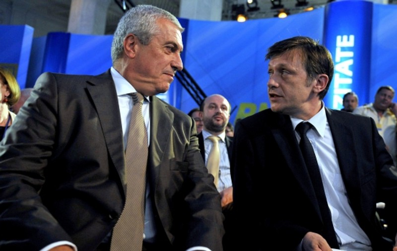 NEÎNŢELEGERI ÎN PNL! Crin Antonescu: "Dacă Tăriceanu ACCEPTĂ mandatul de premier ESTE EXCLUS"
