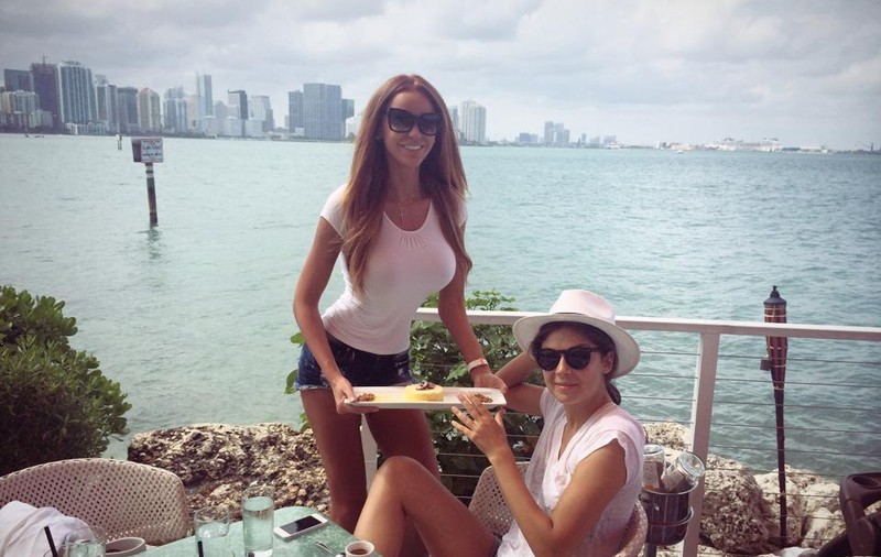 VICTOR SLAV nu îşi permite decât O VACANŢĂ până în TURCIA. BIANCA DRĂGUŞANU, RĂSFĂŢ de cinci STELE ÎN MIAMI!