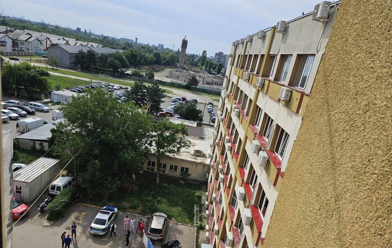 Un pacient a murit după ce s-a aruncat de la etajul 4 al Spitalului Județean Prahova