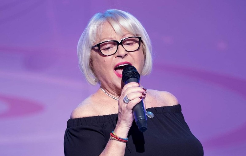 Dezvăluirea Mirabelei Dauer după melodia lansată de Loredana Groza alături de maneliști. „Încerc și eu să cânt”