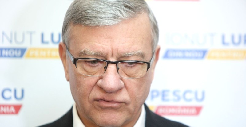 Mama lui Mircea Sandu a murit. Femeia s-a stins la 88 de ani