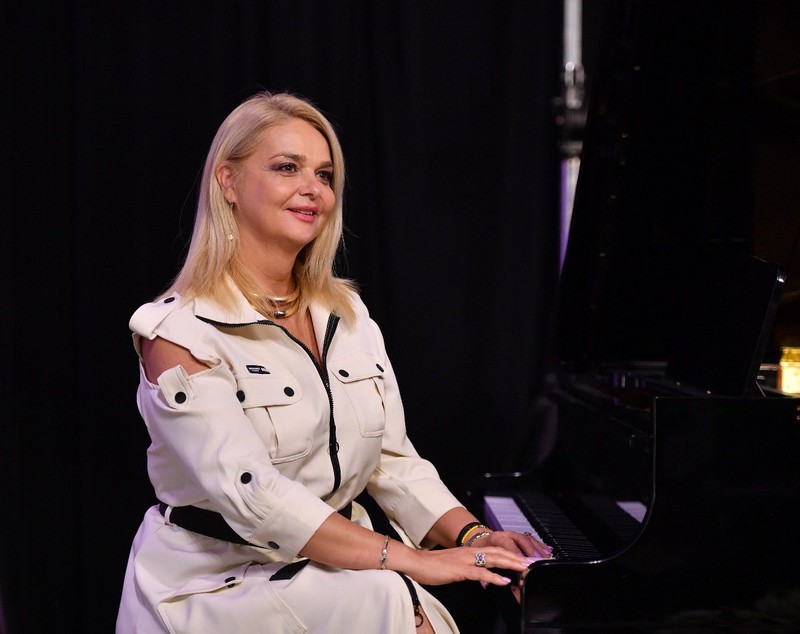 Anunțul făcut de Iuliana Marciuc după 30 de ani de relația cu Adrian Enache. „Există lucruri contradictorii, iar apoi discuți”