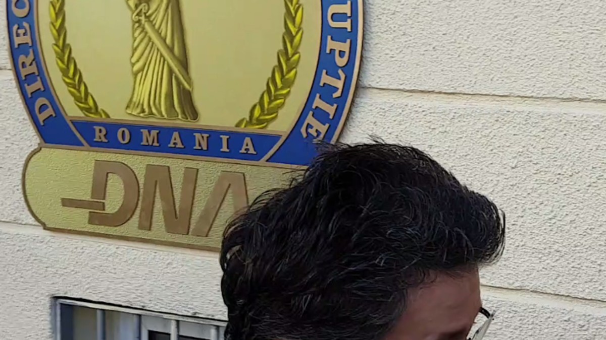 Mihnea Costoiu, audiat la DNA pe 7 decembrie