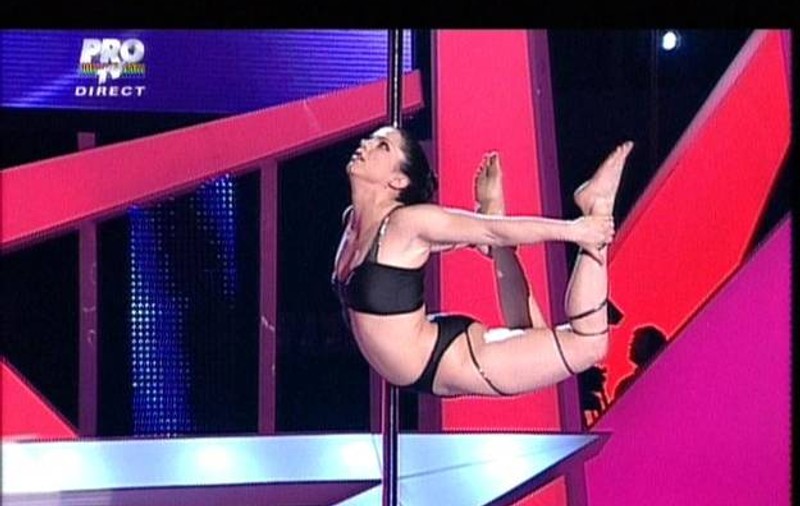 Medea de la ”Românii au talent”: ”Cariera mea de gimnastă a luat sfârşit după un accident”