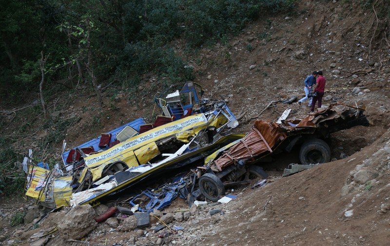 Accident de autocar în India. 44 de persoane și-au pierdut viața