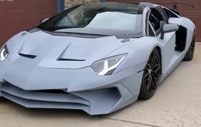 Un inginer american și-a construit propriul Lamborghini Aventador, cu 1.000 de piese și 17.000 de euro. A refuzat să-l vândă pe sume de 5 ori mai mari | VIDEO