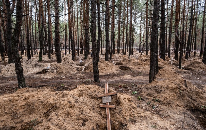10 locuri de tortură într-un singur oraș. Jurnaliștii de la Associated Press au documentat modul în care rușii au semănat durere și frică în Izium