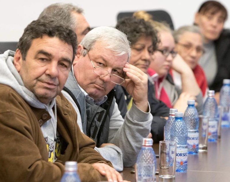 Soluția găsită de Primăria Capitalei pentru locatarii blocului ars din sectorul 5. Unde au stat, până azi