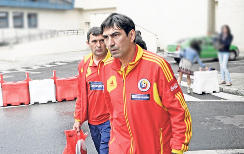 S-au întors muţi şi fierţi de bucurie! Victoria de la Istanbul le-a luat piuitul tricolorilor, iar pe selecţionerul Victor Piţurcă pare să-l fi supărat de-a binelea