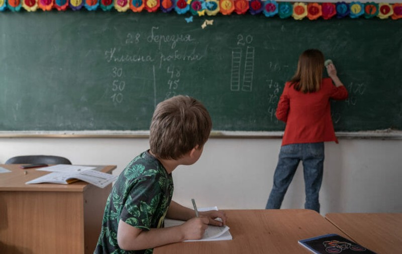 Câți copii ucraineni s-au înscris ca audienți în şcolile din România de la începutul invaziei. Anunțul ministrului educaţiei