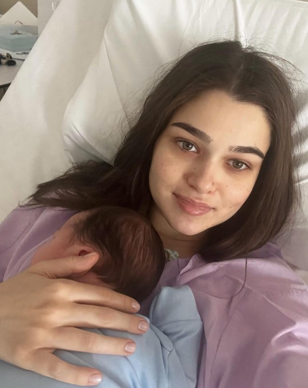 Theo Rose a slăbit 10 kilograme după naștere. „Nu am avut vergeturi pe timpul sarcinii. De celulită vreau să scap”