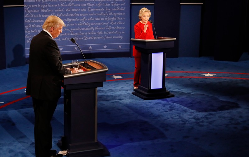 Alegeri SUA. Hillary Clinton conduce din nou în sondaje. Are un avans de șase puncte în fața lui Trump