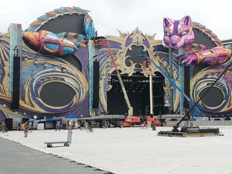 Festivalul Untold începe joi seară. Cum arată scenele cu elemente 3D, lasere și high-tech