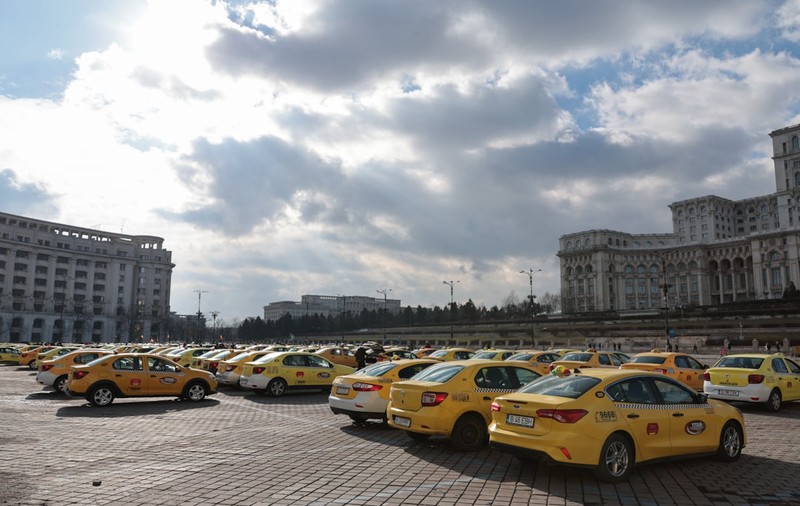 Taximetriştii protestează luni în București. Care sunt principalele revendicări