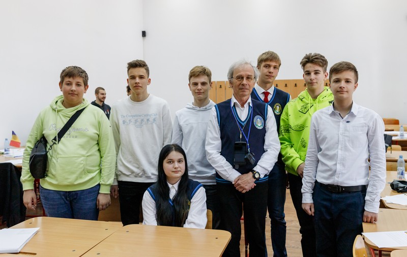 Interviu cu cel mai cunoscut profesor din Ucraina: „Uneori continuăm în adăpost lecția începută în clasă”