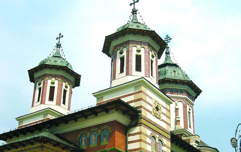 O mănăstire va deveni grădiniţă pentru rromi