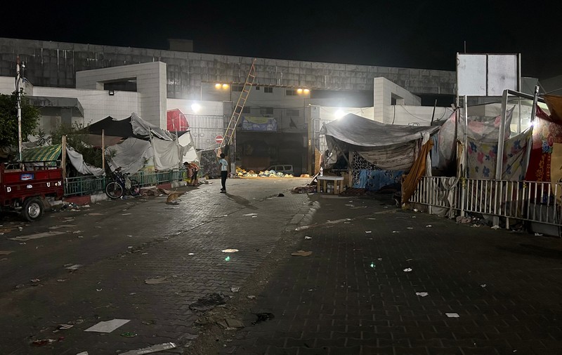 Cel mai mare spital din Gaza și-a suspendat activitatea, în urma luptelor intense. Liderul Hezbollah promite că frontul cu Israelul "va rămâne activ"