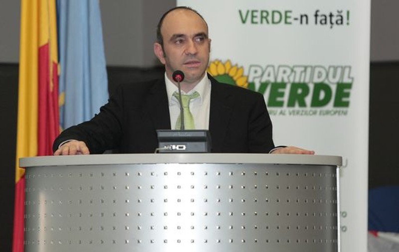 EXCLUSIV | Liderul verzilor ecologişti Ovidiu Iane cere demisia lui Laszlo Tokeş din Parlamentul European. Vezi de ce!
