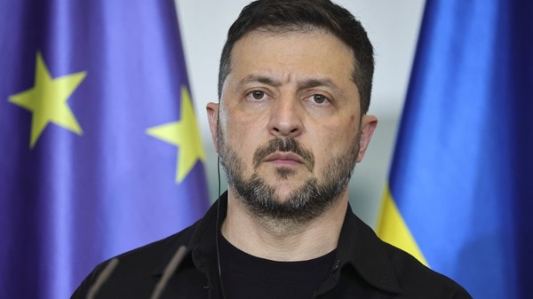 Volodimir Zelenski a anunțat reluarea atacurilor asupra rafinăriilor din Rusia. Foto: Getty Images