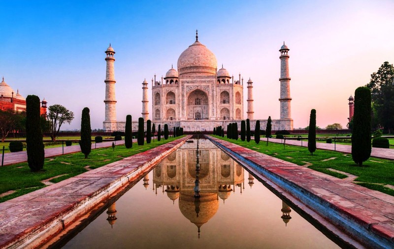Cine a construit Taj Mahal? Cele mai interesante curiozități despre celebrul monument din India