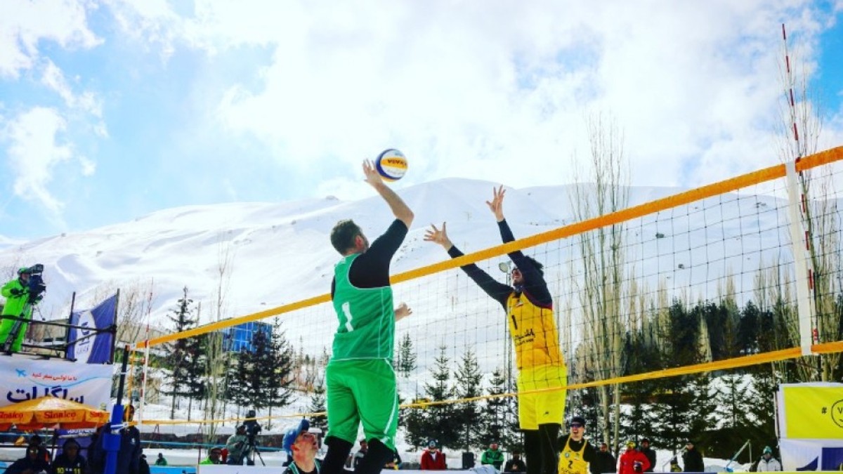 Snow-volei, sport olimpic. Preşedintele COSR, Mihai Covaliu, s-a întâlnit cu şefii Confederaţiei Europene de Volei